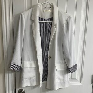 ANDREE BY UNIT Elegant White Blazer with Striped Detail